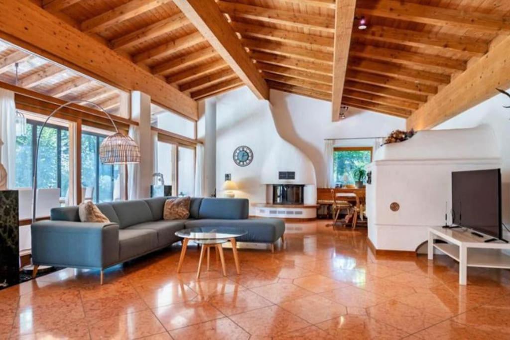 Whole Villa Munich, Alps View, Quiet And Spacious Feldkirchen-Westerham Eksteriør billede